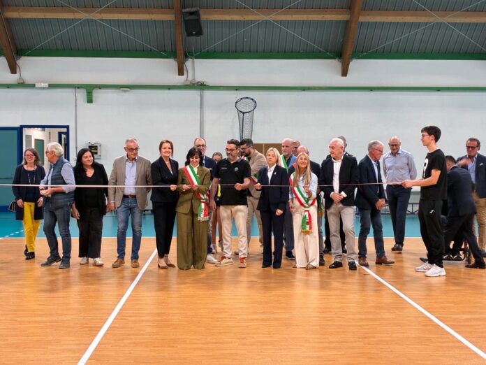 Inaugurazione del Pala Rosa riqualificato Pala Rosa riqualificato, il taglio del nastro nel palazzetto di Rosà