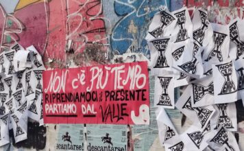 Save the Children sui giovani: «No alla violenza, ma evitare la criminalizzazione» Criminalizzazione dei giovani, manifesti senza persone riconoscibili dedicati al tempo e al futuro