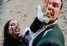 Costabissara, “La bisbetica domata” dell’Archibugio torna in scena in versione frontale Bisbetica domata a Costabissara, due attori della compagnia L’Archibugio in costume di scena