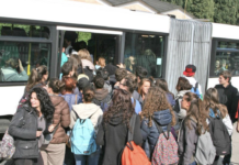 Disservizi sulla linea E44, studente propone un tavolo con SVT e rappresentanti scolastici Tavolo con SVT per i disservizi segnalati dagli studenti