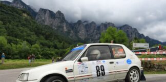 Team Bassano, quattro gare nella settimana: quattordici equipaggi al Rally Storico di casa Team Bassano nelle quattro gare, Peugeot 205 impegnata in una prova di rally