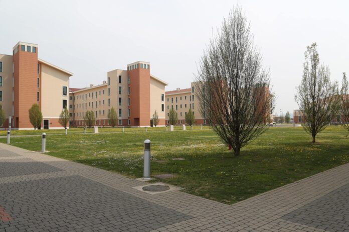 Basi Usa, caserma Del Din, l'interno (foto di Dania Ceragioli)