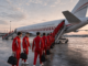 Per il L.R. Vicenza inizia l’avventura in B, attesa per i derby. Si torna a volare… in aereo Vicenza Calcio in partenza per una lunga trasferta di Serie B (immagine AI con prmpt Vipiu.it)