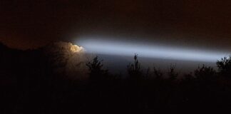 Un raggio di memoria, una luce di pace dal Pasubio visibile da Monte Berico a Vicenza: emozioni dalla serata del 7 settembre La magia del Pasubio illuminato (foto di Barbara Stoffella)